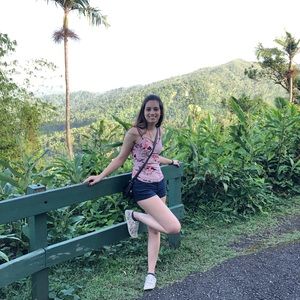 Meet your Posher, Maria